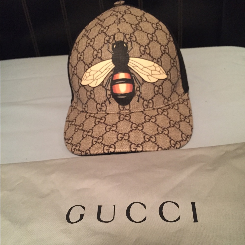Authentic Gucci Bee Print Baseball Cap Size M